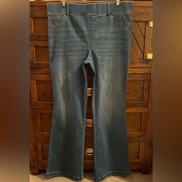 Spanx Kick Flare Jeans Vintage Indigo Pull On Women’s Size 2X Tall - Picture 3 of 13